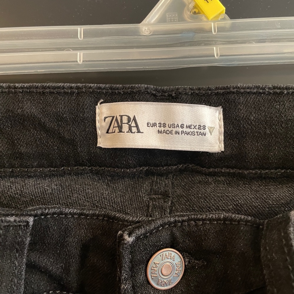 Black Zara skinny jeans